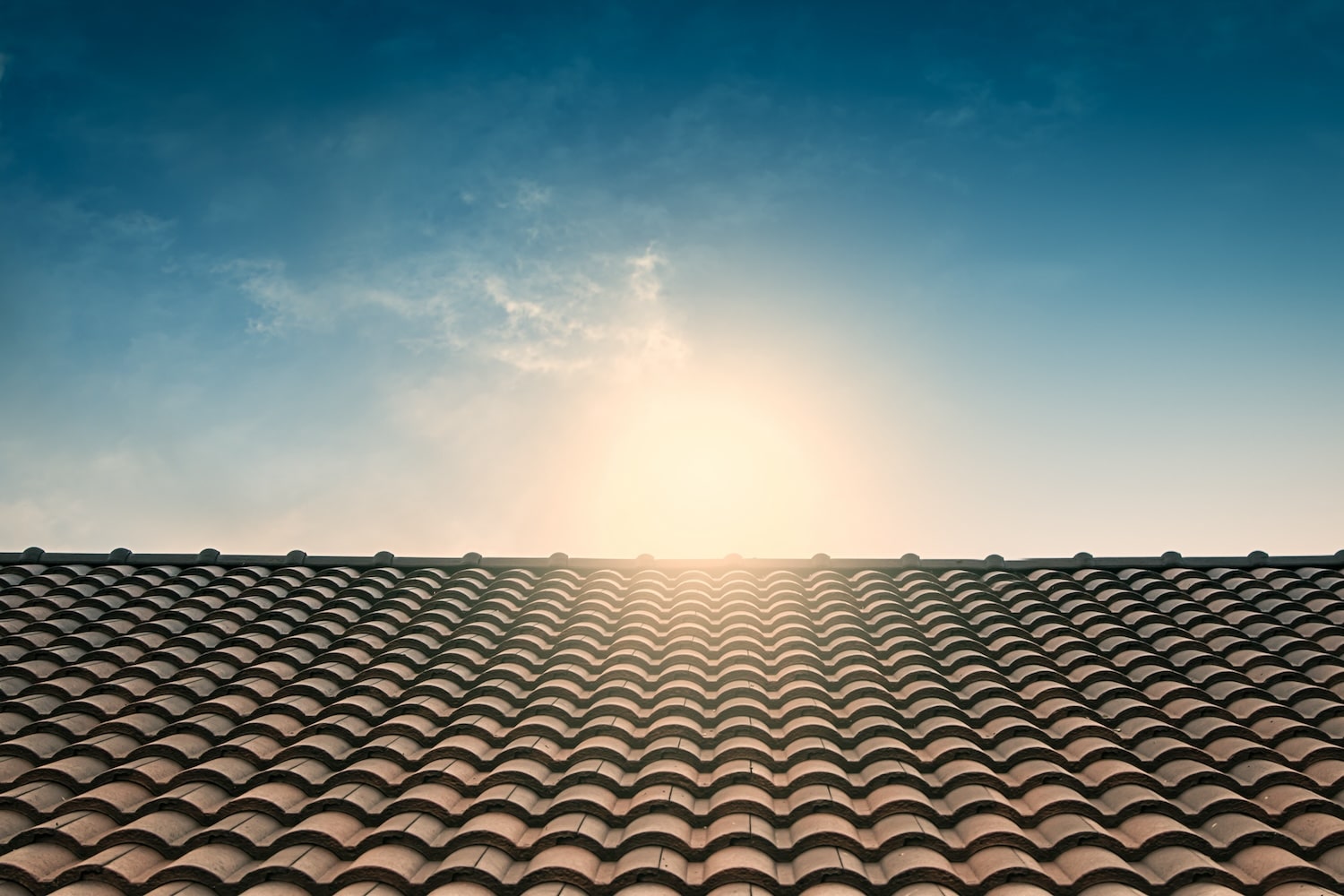 Which is More Energy Efficient? Shingles vs Metal Roof